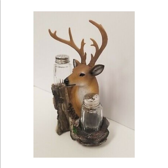 New In Box DWK Corp. Salt Lick Rustic Deer Resin & Glass Salt & Pepper Shakers - Picture 3 of 10